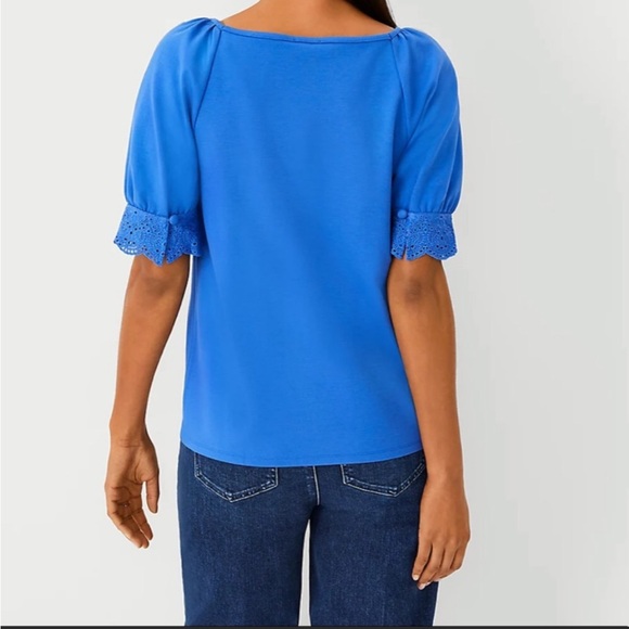 💙 NWT!! Ann Taylor Embroidered Trum Balloon Sleeve Square Neck Blouse! Size M - Picture 2 of 16